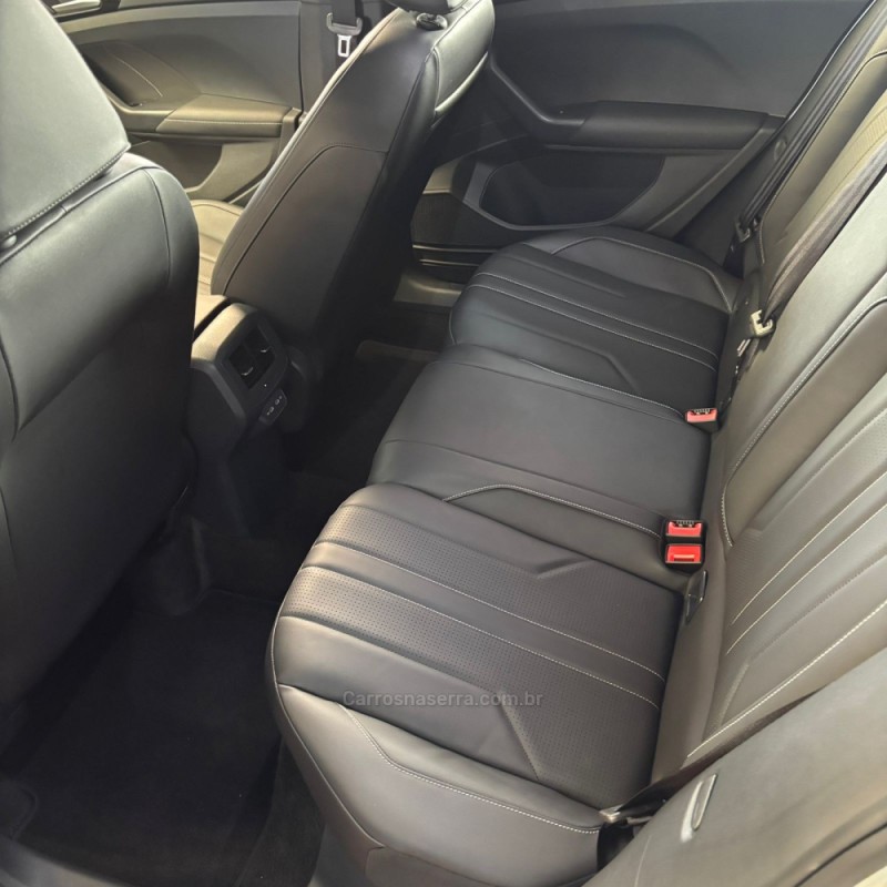 T-CROSS 1.4 HIGHLINE TSI 16V FLEX 4P AUTOMÁTICO - 2025 - PASSO FUNDO