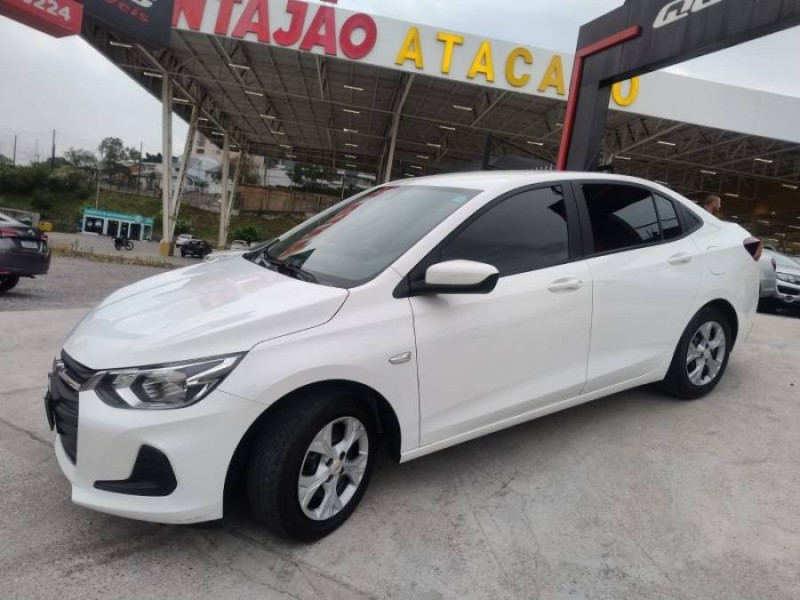 ONIX 1.0 SEDAN PLUS LT 12V FLEX 4P MANUAL - 2023 - CAXIAS DO SUL