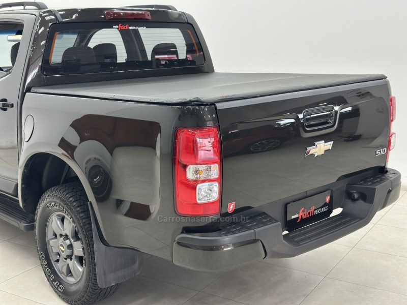 S10 2.4 MPFI ADVANTAGE 4X2 CD 8V FLEX 4P MANUAL - 2016 - SANTA CRUZ DO SUL