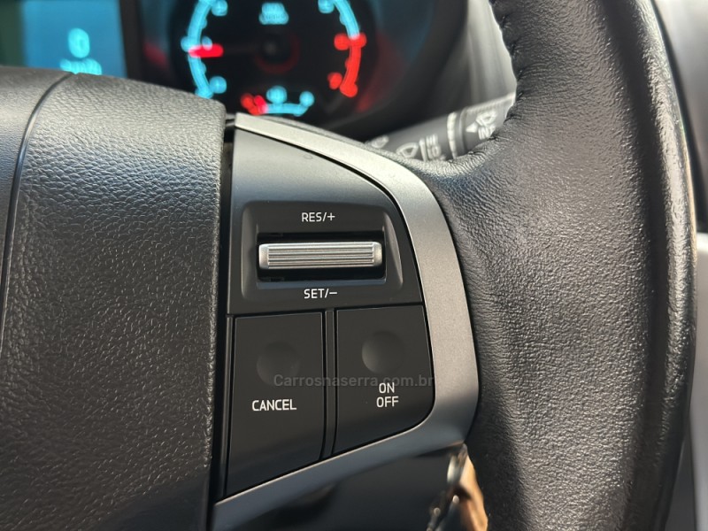 S10 2.4 MPFI ADVANTAGE 4X2 CD 8V FLEX 4P MANUAL - 2016 - SANTA CRUZ DO SUL