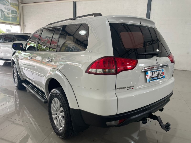 PAJERO DAKAR 3.2 HPE 4X4 7 LUGARES 16V TURBO INTERCOOLER DIESEL 4P AUTOMÁTICO - 2015 - CAXIAS DO SUL