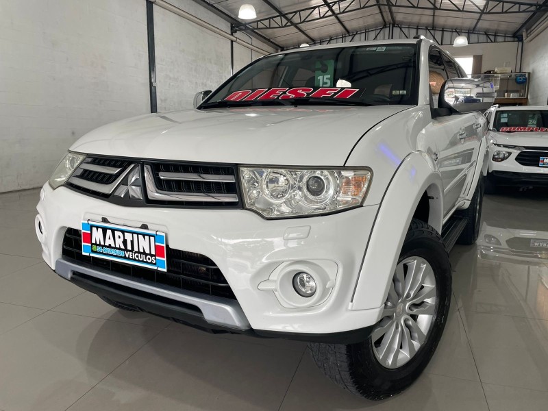 pajero dakar 3.2 hpe 4x4 7 lugares 16v turbo intercooler diesel 4p automatico 2015 caxias do sul