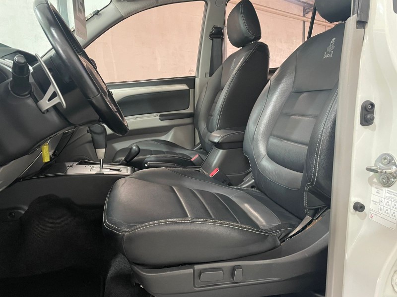 PAJERO DAKAR 3.2 HPE 4X4 7 LUGARES 16V TURBO INTERCOOLER DIESEL 4P AUTOMÁTICO - 2015 - CAXIAS DO SUL