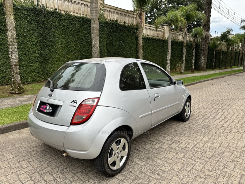 KA 1.0 MPI GL 8V GASOLINA 2P MANUAL - 2004 - CAXIAS DO SUL