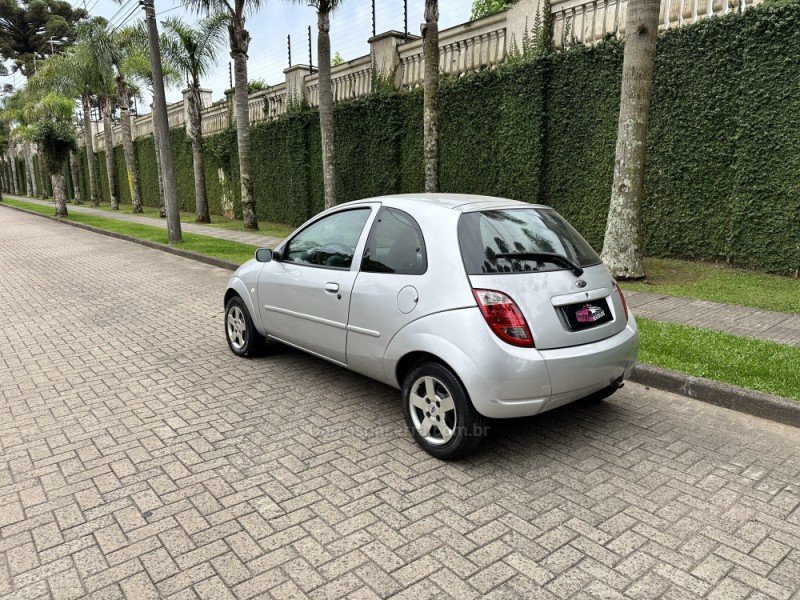 KA 1.0 MPI GL 8V GASOLINA 2P MANUAL - 2004 - CAXIAS DO SUL