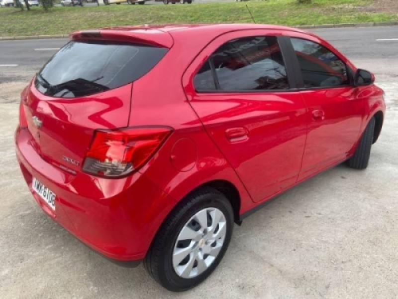ONIX 1.4 MPFI LT 8V FLEX 4P MANUAL - 2015 - CAXIAS DO SUL