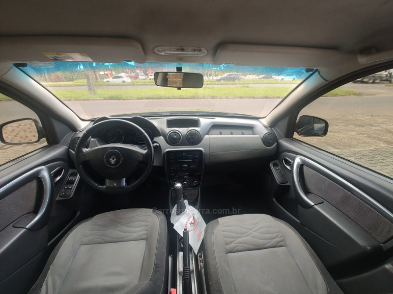 DUSTER 1.6 DYNAMIQUE 4X2 16V FLEX 4P MANUAL - 2014 - CANELA