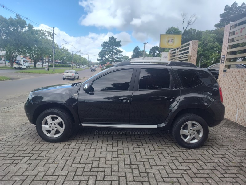 DUSTER 1.6 DYNAMIQUE 4X2 16V FLEX 4P MANUAL - 2014 - CANELA