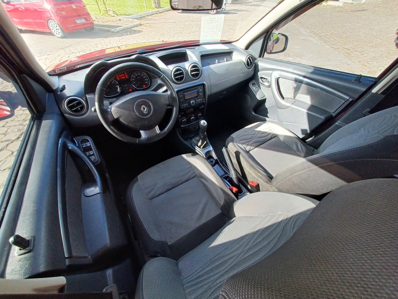 DUSTER 1.6 DYNAMIQUE 4X2 16V FLEX 4P MANUAL - 2013 - FLORES DA CUNHA