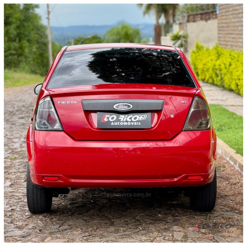 FIESTA 1.6 MPI CLASS SEDAN 8V FLEX 4P MANUAL - 2011 - CAMPO BOM