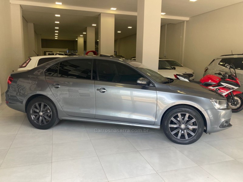 JETTA 2.0 COMFORTLINE FLEX 4P TIPTRONIC - 2013 - SALVADOR DO SUL