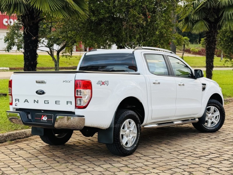 RANGER 3.2 XLT 4X4 CD 20V DIESEL 4P AUTOMÁTICO - 2014 - CASCA