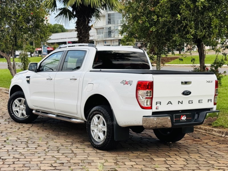 RANGER 3.2 XLT 4X4 CD 20V DIESEL 4P AUTOMÁTICO - 2014 - CASCA