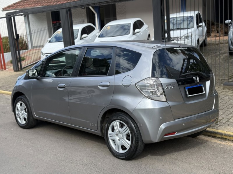 FIT 1.4 CX 16V FLEX 4P MANUAL - 2014 - PAROBé