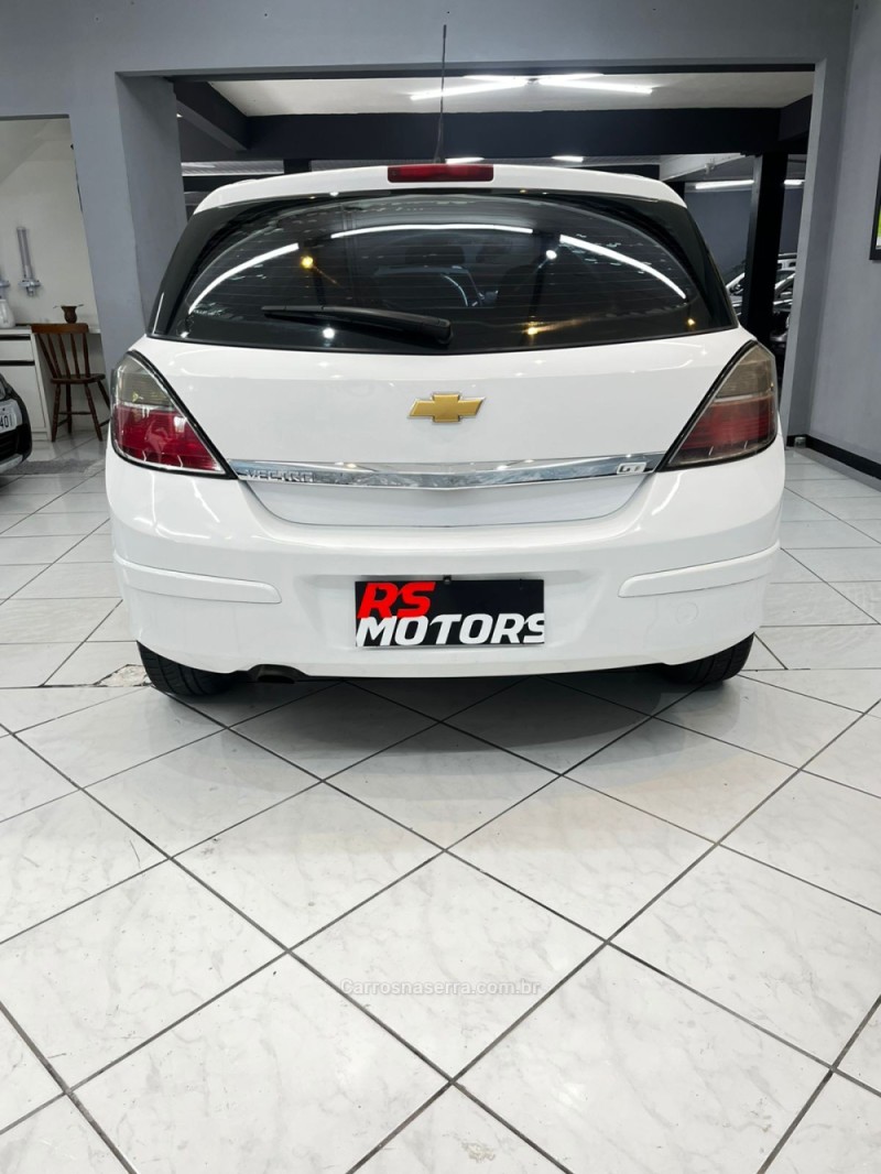 VECTRA 2.0 MPFI GT HATCH 8V FLEX 4P MANUAL - 2009 - CAXIAS DO SUL