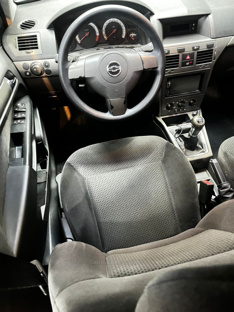 VECTRA 2.0 MPFI GT HATCH 8V FLEX 4P MANUAL - 2009 - CAXIAS DO SUL