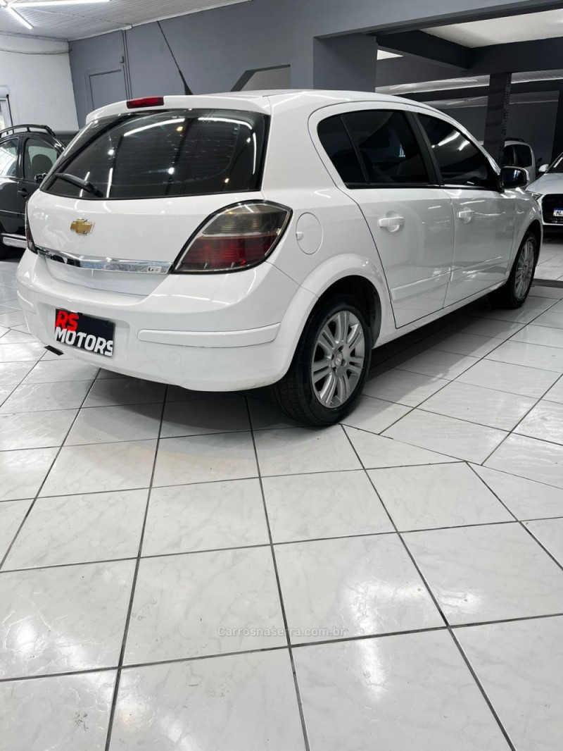 VECTRA 2.0 MPFI GT HATCH 8V FLEX 4P MANUAL - 2009 - CAXIAS DO SUL