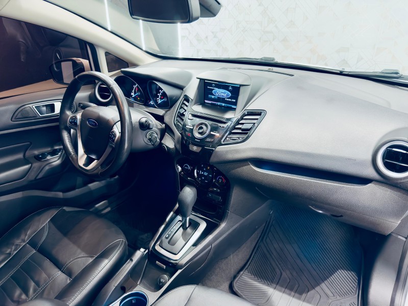 FIESTA 1.6 TITANIUM PLUS SEDAN 16V FLEX 4P AUTOMÁTICO - 2015 - CAXIAS DO SUL