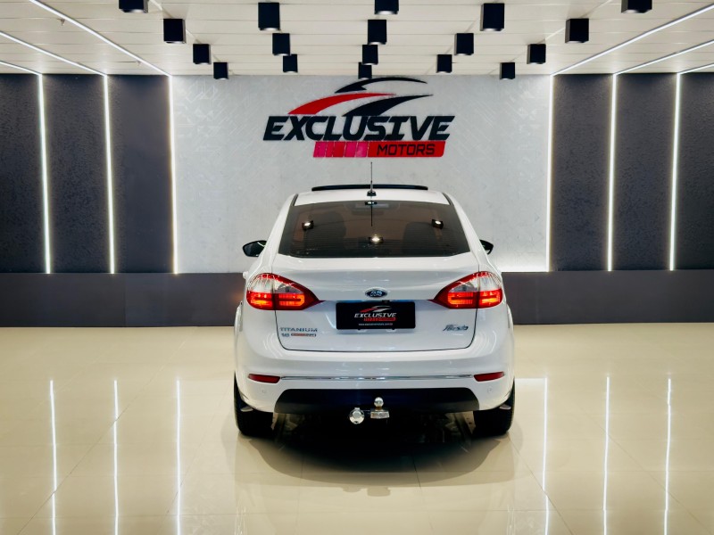 FIESTA 1.6 TITANIUM PLUS SEDAN 16V FLEX 4P AUTOMÁTICO - 2015 - CAXIAS DO SUL
