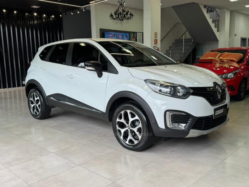 captur 2.0 16v flex intense automatico 2019 dois irmaos