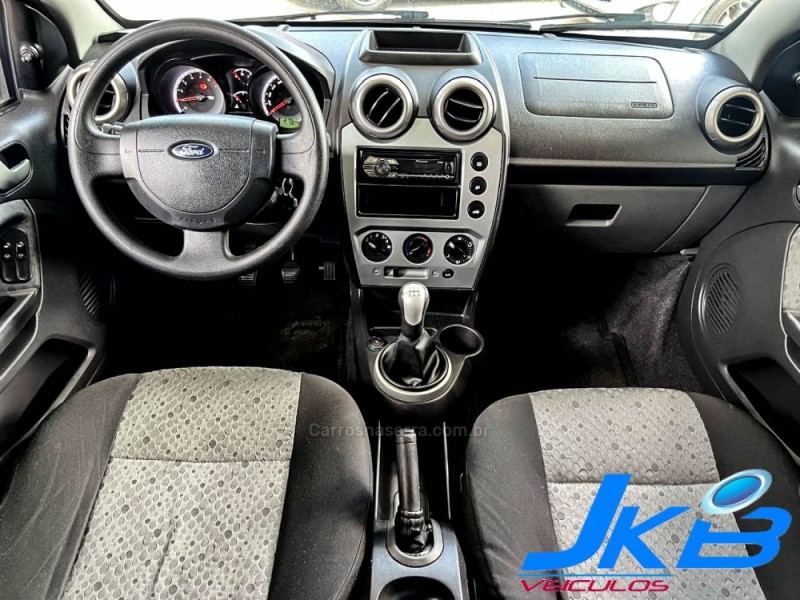 FIESTA 1.6 MPI HATCH 8V FLEX 4P MANUAL - 2014 - NOVO HAMBURGO