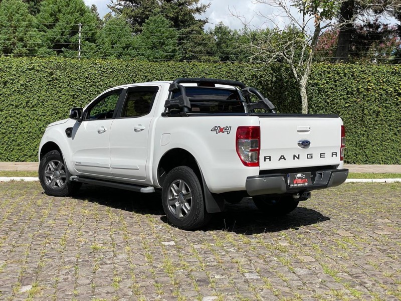 RANGER 2.2 XLS 4X4 CD 16V DIESEL 4P MANUAL - 2019 - FARROUPILHA