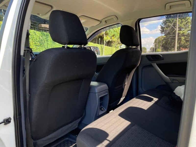 RANGER 2.2 XLS 4X4 CD 16V DIESEL 4P MANUAL - 2019 - FARROUPILHA