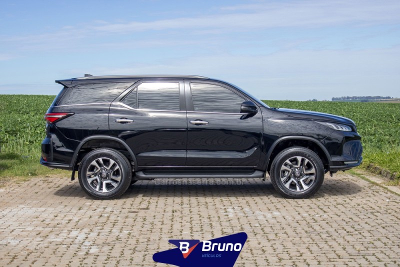 HILUX SW4 2.8 SRX 4X4 DIAMOND 16V TURBO DIESEL 4P 7 LUGARES AUTOMÁTICO - 2023 - PALMEIRA DAS MISSõES