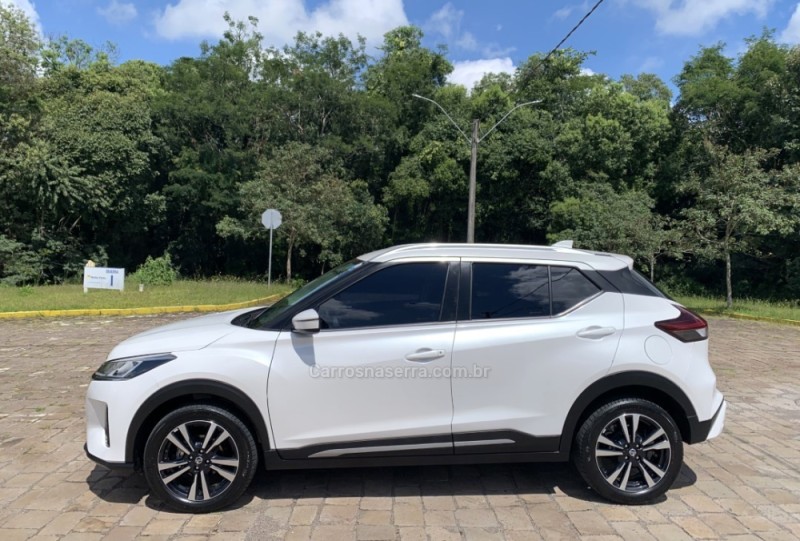 KICKS 1.6 ADVANCE 16V FLEX 4P AUTOMÁTICO - 2022 - GUAPORé