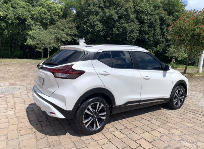 KICKS 1.6 ADVANCE 16V FLEX 4P AUTOMÁTICO - 2022 - GUAPORé