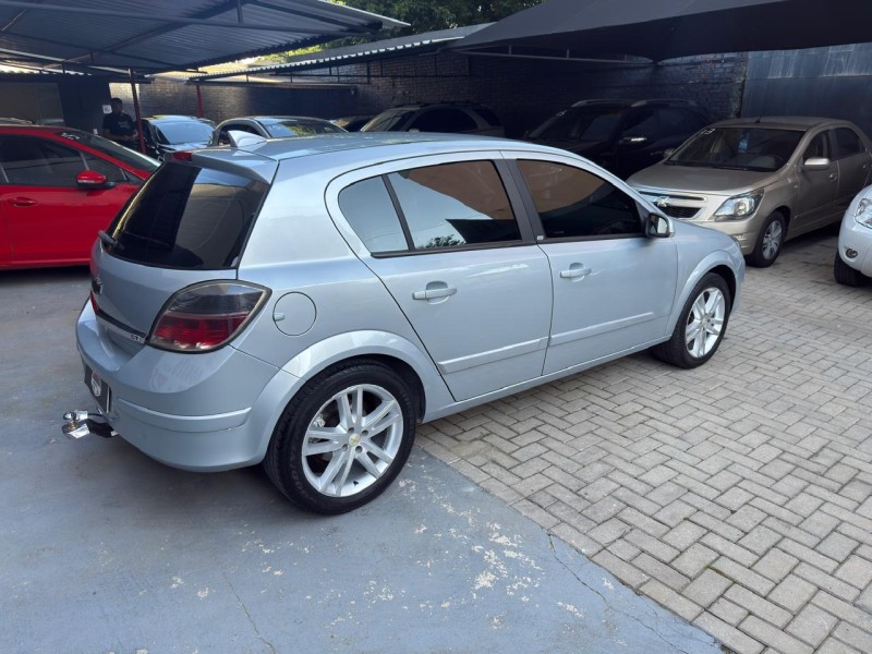 VECTRA 2.0 MPFI GT HATCH 8V FLEX 4P MANUAL - 2009 - CAXIAS DO SUL