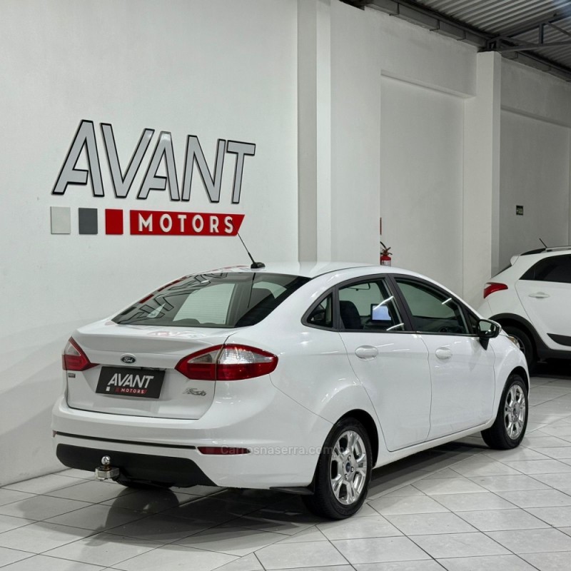 FIESTA 1.6 SE SEDAN 16V FLEX 4P AUTOMÁTICO - 2015 - NOVO HAMBURGO