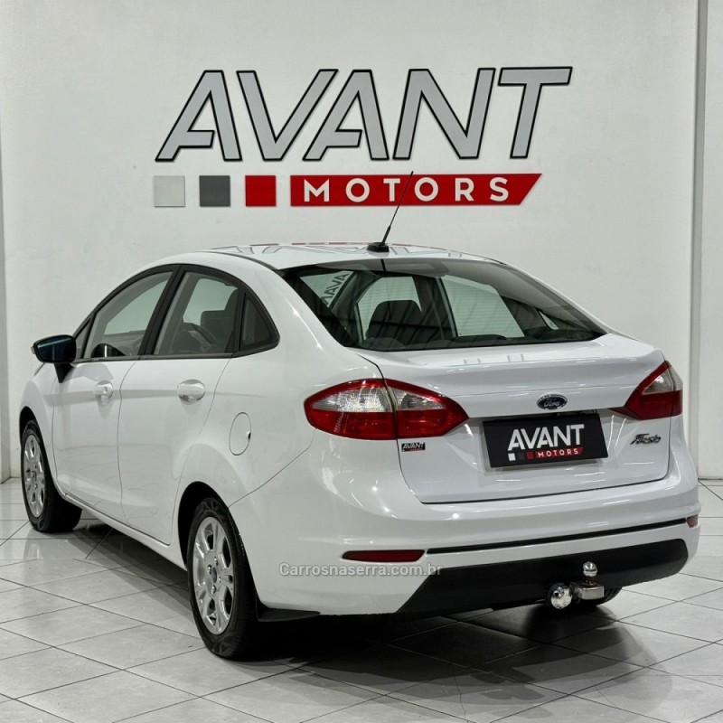 FIESTA 1.6 SE SEDAN 16V FLEX 4P AUTOMÁTICO - 2015 - NOVO HAMBURGO