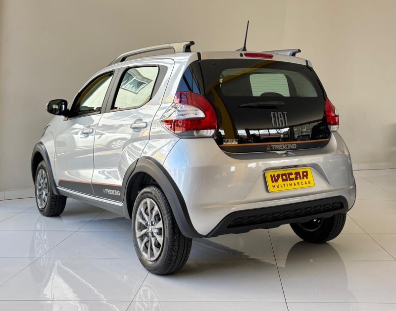 MOBI 1.0 TREKKING 8V FLEX 4P MANUAL - 2025 - VACARIA