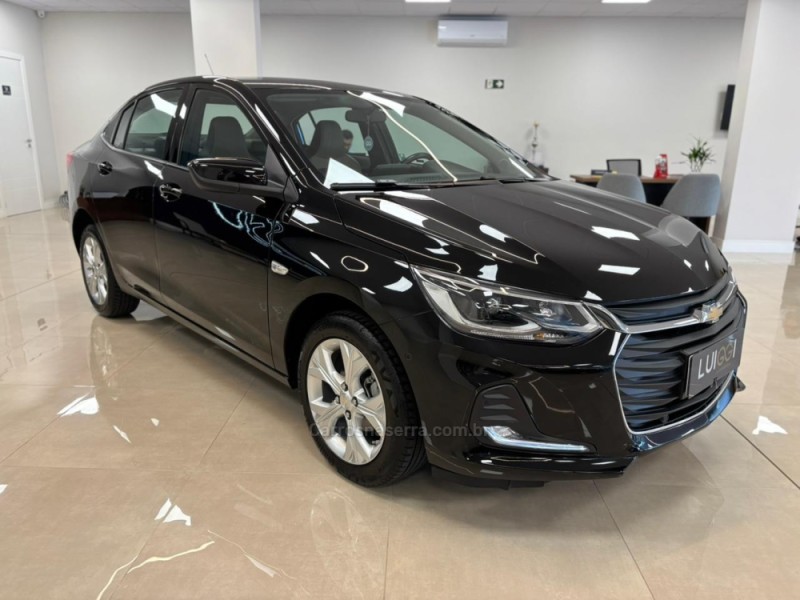 ONIX 1.0	PREMIER PLUS 12V TURBO FLEX 4P AUTOMÁTICO - 2021 - CARLOS BARBOSA