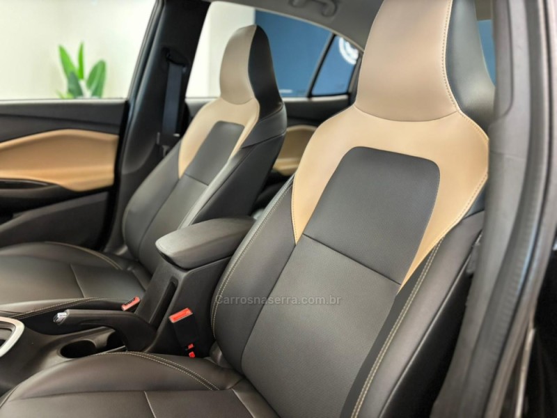 ONIX 1.0	PREMIER PLUS 12V TURBO FLEX 4P AUTOMÁTICO - 2021 - CARLOS BARBOSA