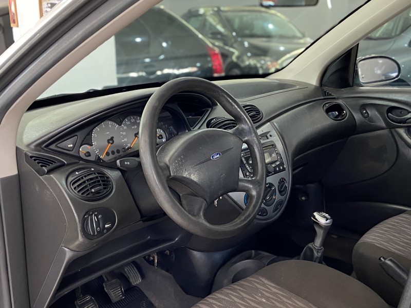 FOCUS 1.6 GL SEDAN 8V FLEX 4P MANUAL - 2007 - CAXIAS DO SUL