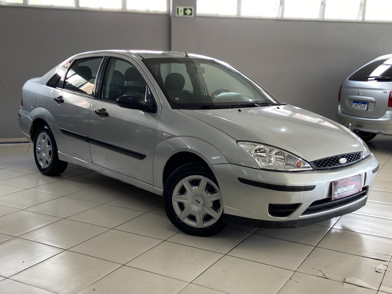 FOCUS 1.6 GL SEDAN 8V FLEX 4P MANUAL - 2007 - CAXIAS DO SUL
