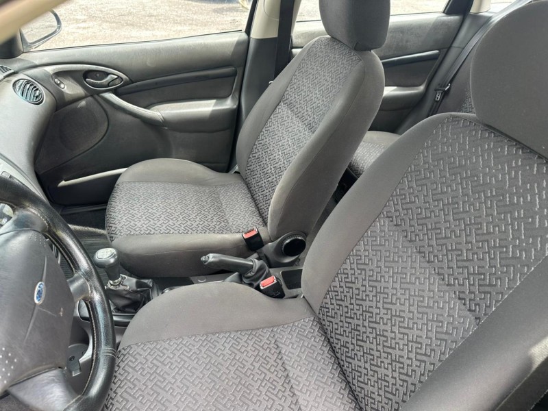 FOCUS 1.6 GLX SEDAN 8V GASOLINA 4P MANUAL - 2007 - FARROUPILHA