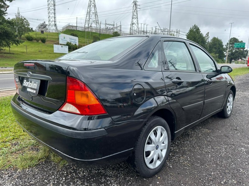 FOCUS 1.6 GLX SEDAN 8V GASOLINA 4P MANUAL - 2007 - FARROUPILHA