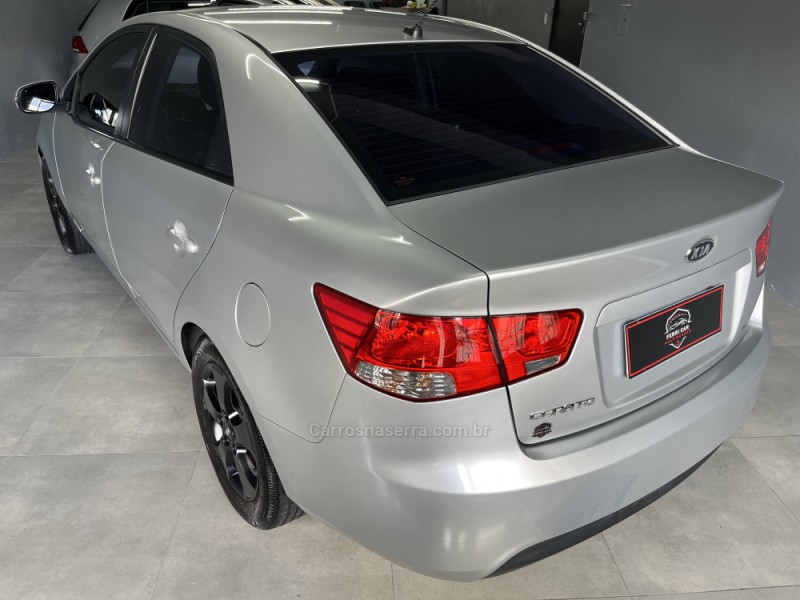 CERATO 1.6 EX2 SEDAN 16V GASOLINA 4P MANUAL - 2010 - CAXIAS DO SUL