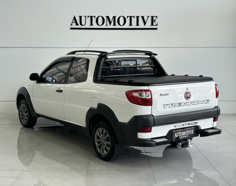 STRADA 1.6 MPI TREKKING CD 16V FLEX 3P MANUAL - 2016 - CAXIAS DO SUL