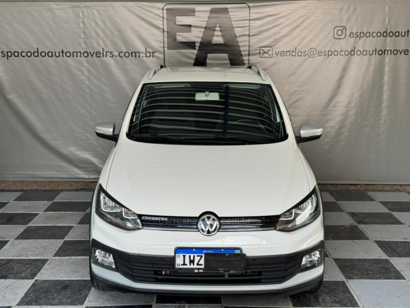 CROSSFOX 1.6 MSI FLEX 16V 4P MANUAL - 2016 - NOVA PRATA