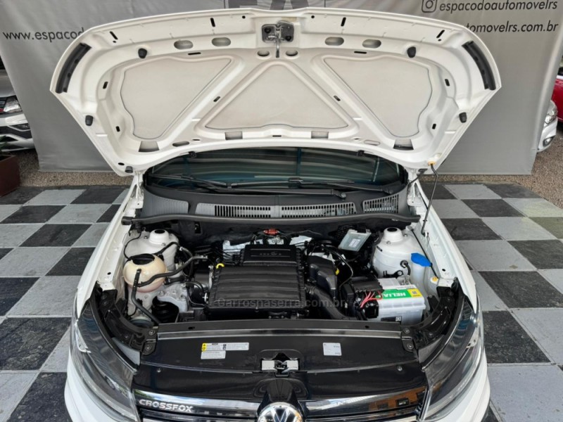 CROSSFOX 1.6 MSI FLEX 16V 4P MANUAL - 2016 - NOVA PRATA