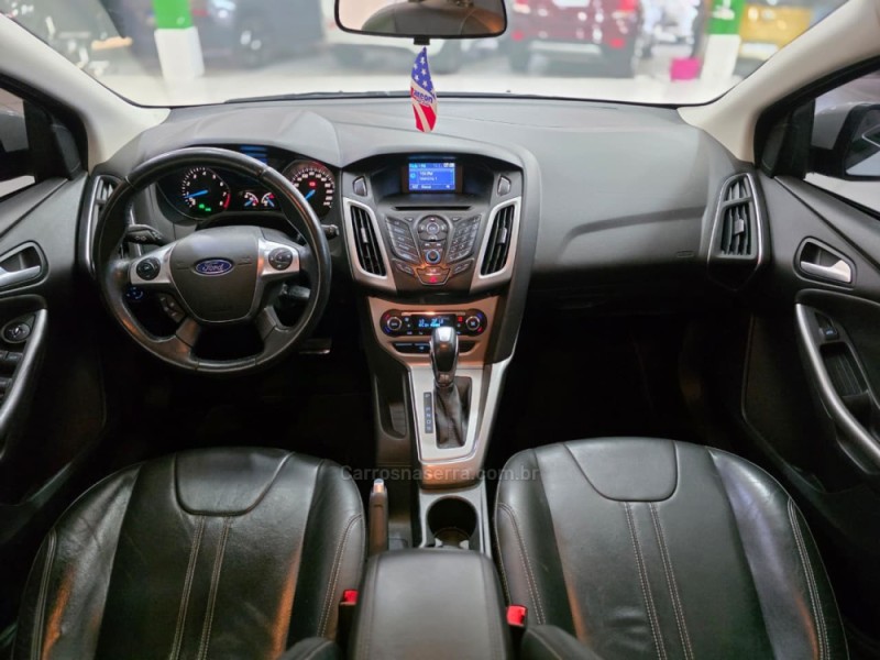 FOCUS 2.0 SE PLUS 16V FLEX 4P AUTOMÁTICO - 2015 - SAPUCAIA DO SUL