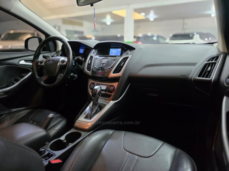 FOCUS 2.0 SE PLUS 16V FLEX 4P AUTOMÁTICO - 2015 - SAPUCAIA DO SUL