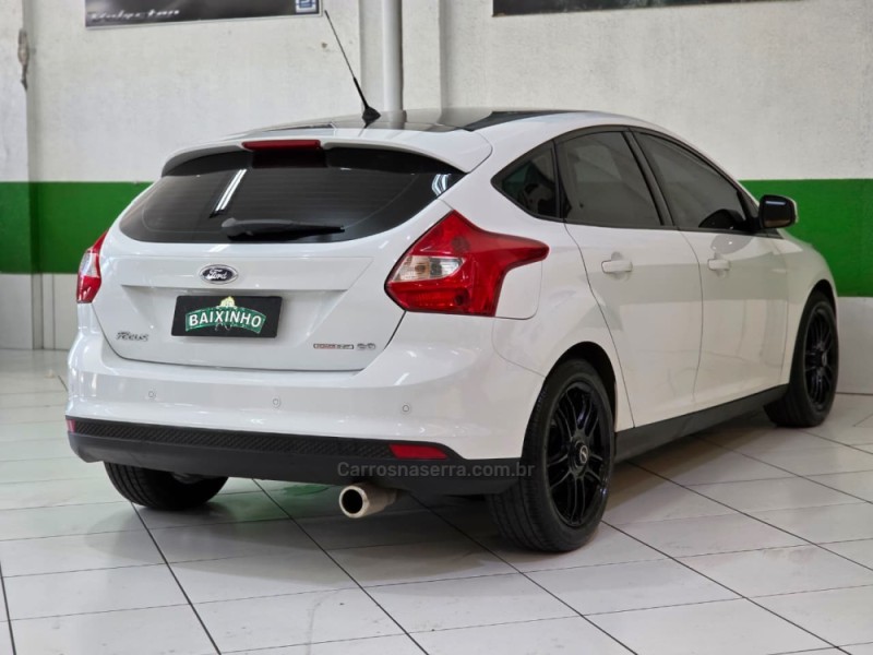 FOCUS 2.0 SE PLUS 16V FLEX 4P AUTOMÁTICO - 2015 - SAPUCAIA DO SUL