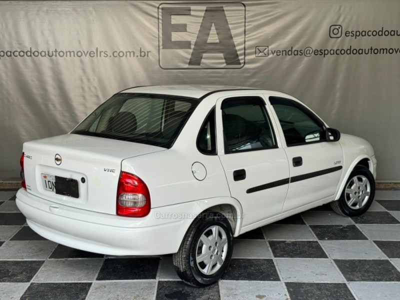 CLASSIC 1.0 MPFI LIFE 8V FLEX 4P MANUAL - 2008 - NOVA PRATA