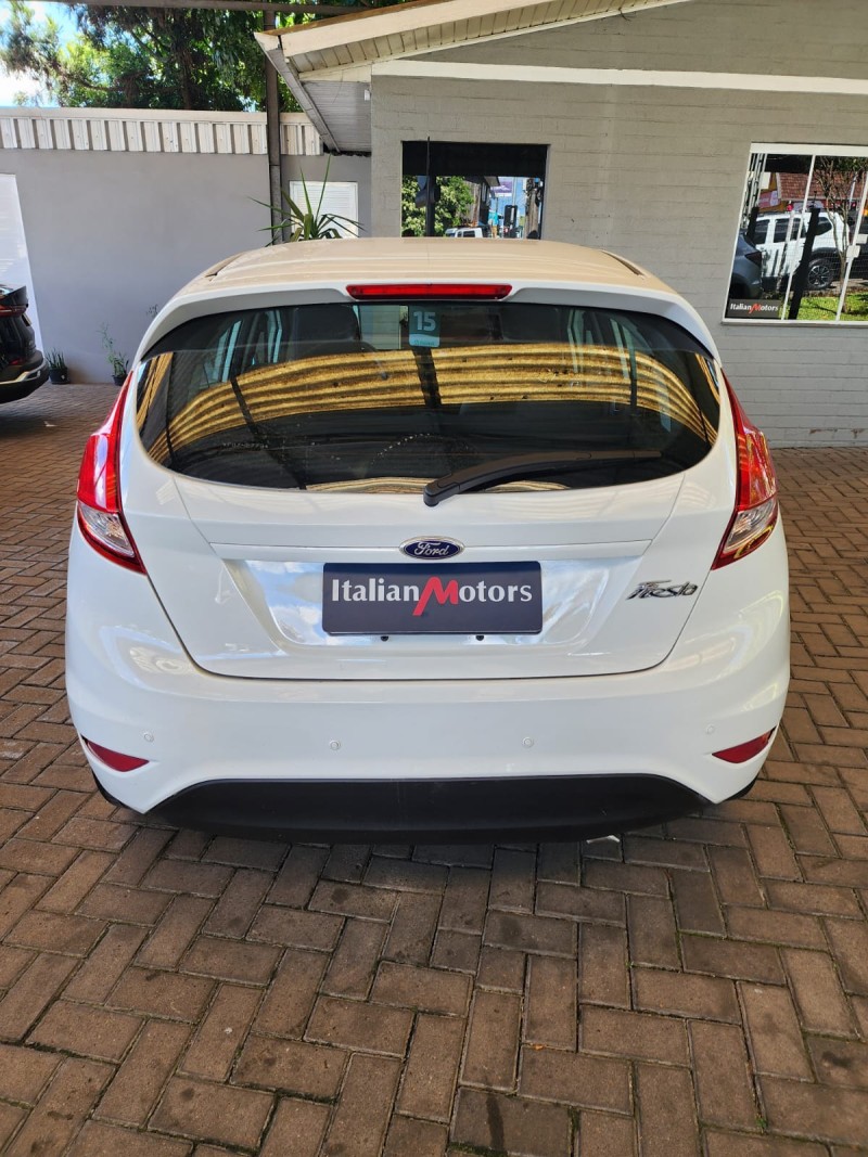 FIESTA 1.5 SE HATCH 16V FLEX 4P MANUAL - 2015 - CAXIAS DO SUL
