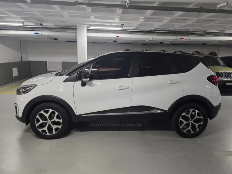 CAPTUR 1.6 16V FLEX INTENSE AUTOMÁTICO - 2020 - PORTO ALEGRE